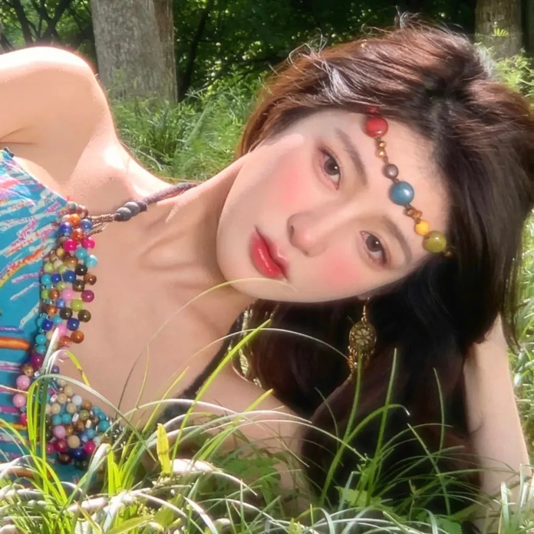 隔壁的吸血鬼美眉